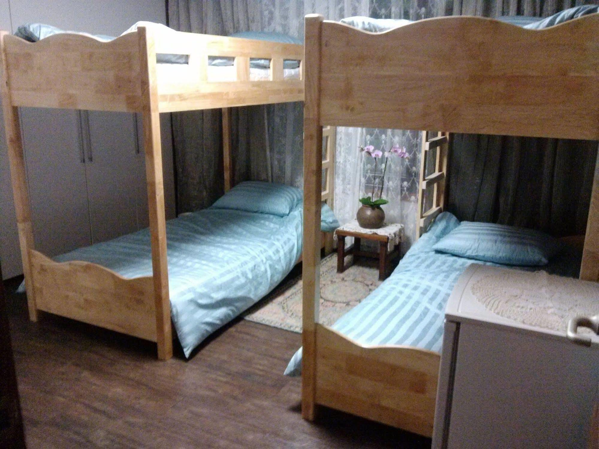 K Star Road Guesthouse - Hostel سيول المظهر الخارجي الصورة